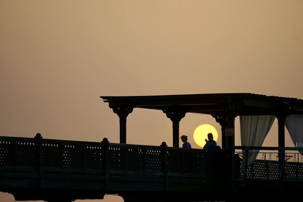 Quelle croisière permet de participer à des expéditions archéologiques en mer Égée?